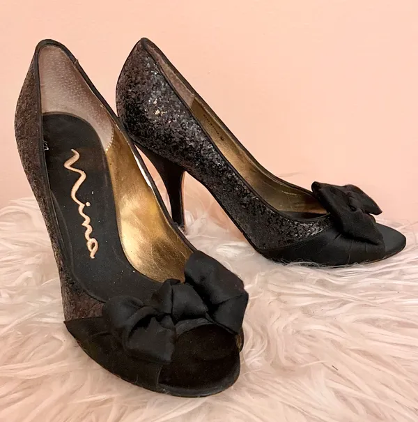 Nina Black Sparkly Heels Size 6.5 - Image 2