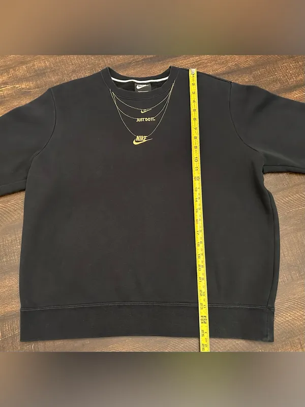 Nike Sweatshirt Womens Small Black Embroidered Gold Chain Necklace Crew Neck - Image 6