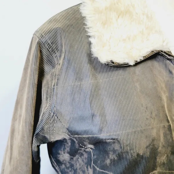 Big Chill distressed poly belted fur collar coat size medium - Image 2