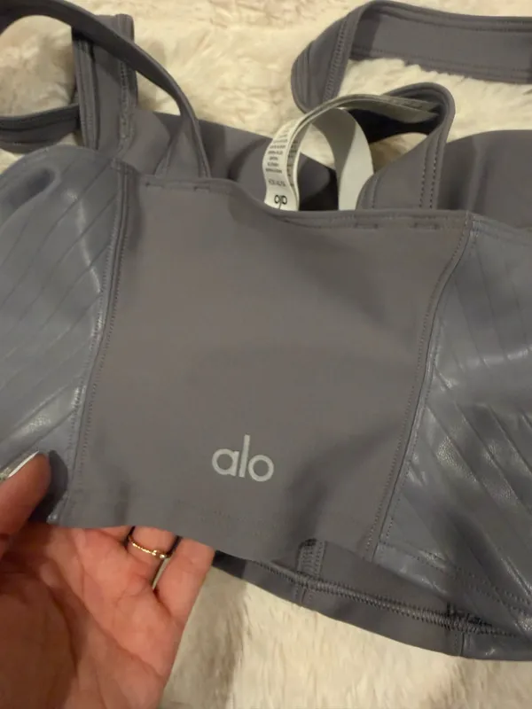 Alo grey tank top xs - Image 3
