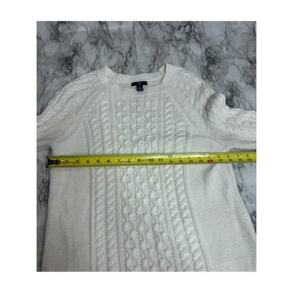 GAP Women's Ivory White Thick Cable Knit Crewneck Sweater size medium - Image 5