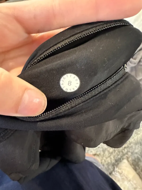 Lululemon Black Speed Up Low Rise size 8 Shorts - Image 3