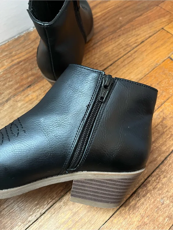 •Frye and Co Jude stacked heeled booties• Size 6M - Image 5