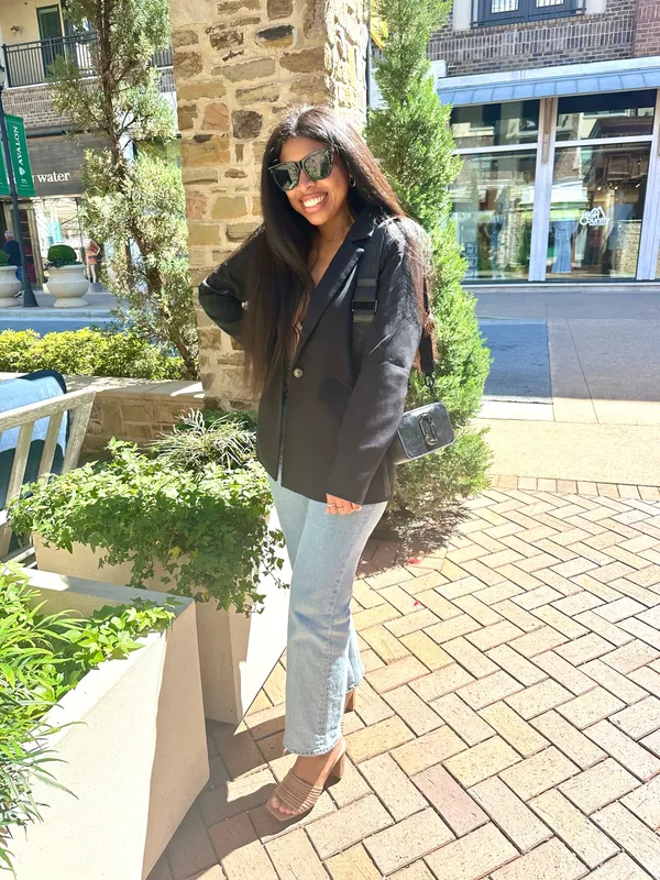 Abercrombie Curve Love High Rise 90’s Relaxed Jean - Image 3