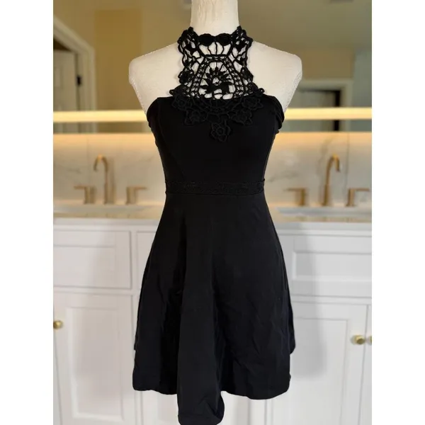 Crochet Halter Mini Dress Womens XS Black Fit Flare Boho Goth LBD Festival party - Image 8