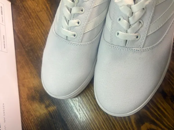 Tretorn White Chelsea Sneakers Size 9 - Image 2