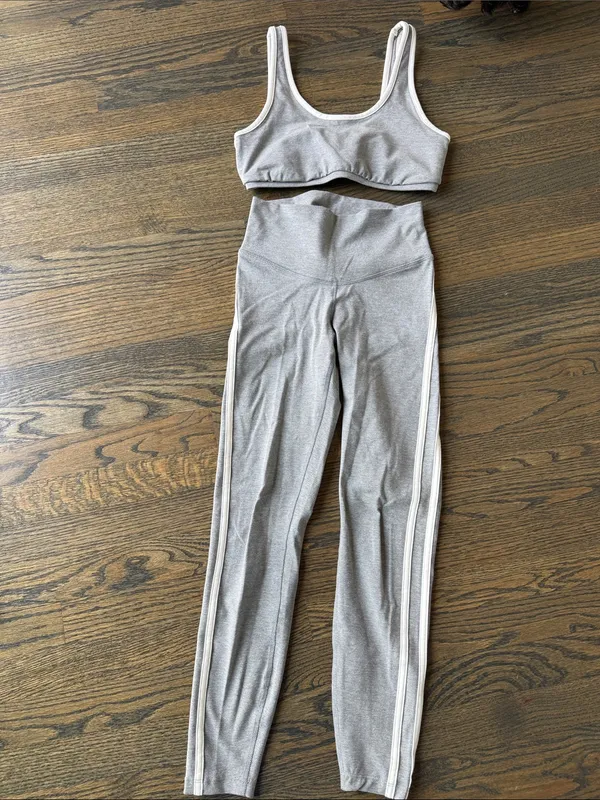 Old Navy PowerChill Side-Striped Leggings & Tank Matching Set size XS Grey NWOT - Image 3