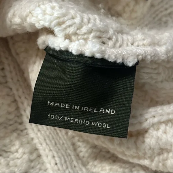 Aran Sweater Market Women’s Sz S Cream Merino Wool Cowl Neck Cable Knit Sweater - Image 5