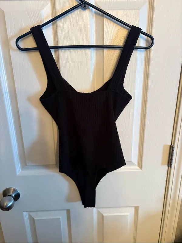 NWT ASTR THE LABEL Black Ribbed V-Notch Bodysuit, S - Image 3