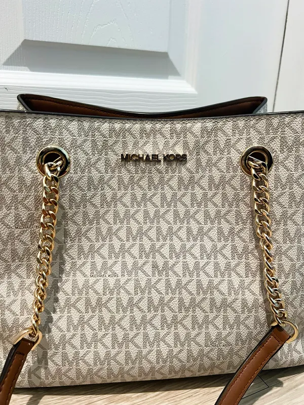 Michael Kors Shoulder Bag - Image 2