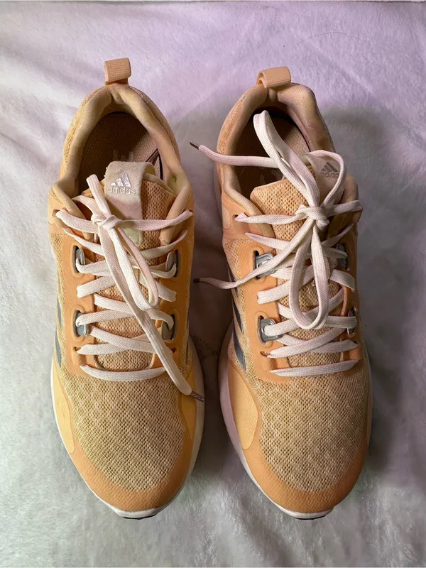adidas Women's Peach/Tan Knit Athletic Sneakers - Image 4