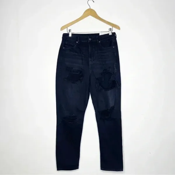 American Eagle Mom Jeans Black Distressed Denim Size 10 / 29 Long NWT - Image 2