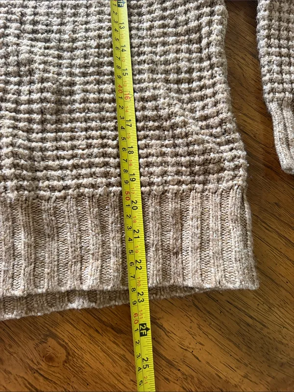 American Eagle Sweater - Image 2