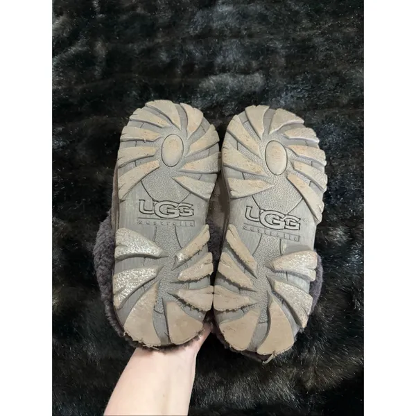 UGG women’s coquette shearling slippers shoes brown size 7 comfortable cozy warm - Image 4