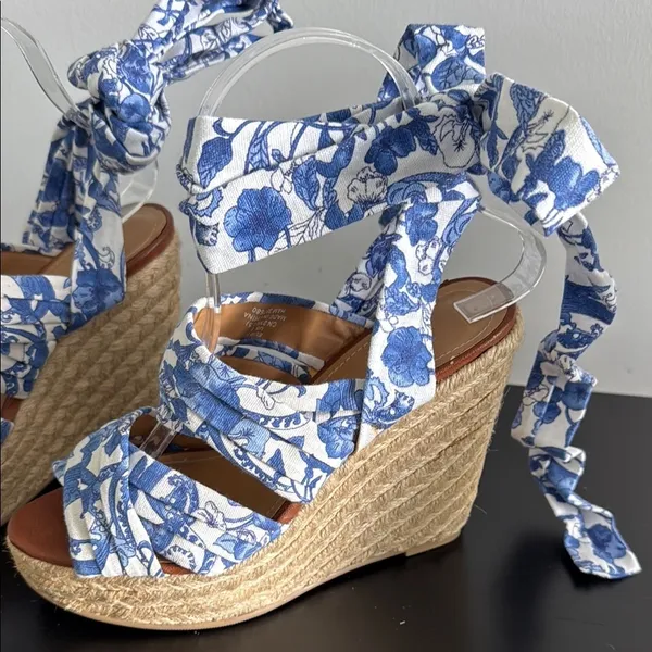 H&M Elegant Blue Patterned‎ Wedge Sandals Sz 37/6.5 - Image 3