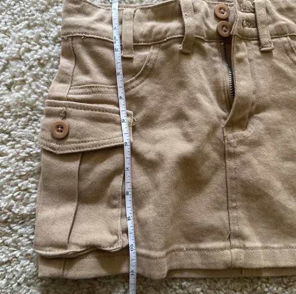 SheIn Khaki Mini Cargo Skirt - Image 3