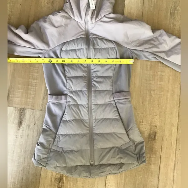 Lululemon Down For It All Jacket Size 0 Gray Hooded Full Zip Puffer - Image 5