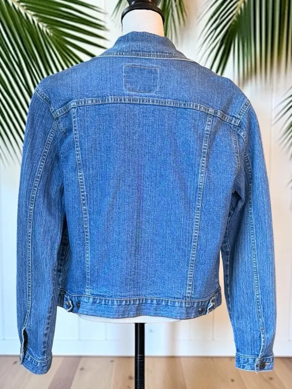 Levi's Levi Strauss Signature Denim Jacket Women’s Large Blue Jean Trucker Classic - Image 4
