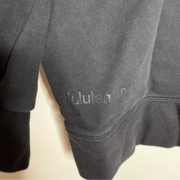 Lululemon x Qualtrics Black Crewneck Sweatshirt Women’s Medium - Image 4