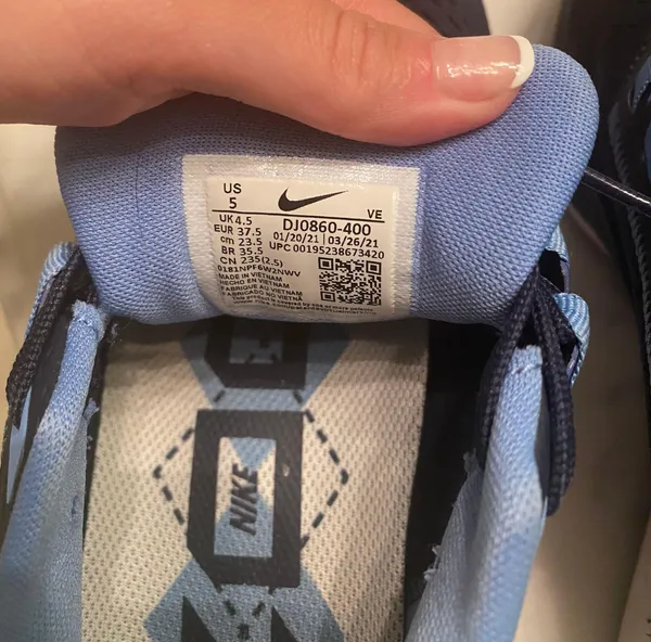 Nike Air Zoom UNC Running Shoes - Image 6