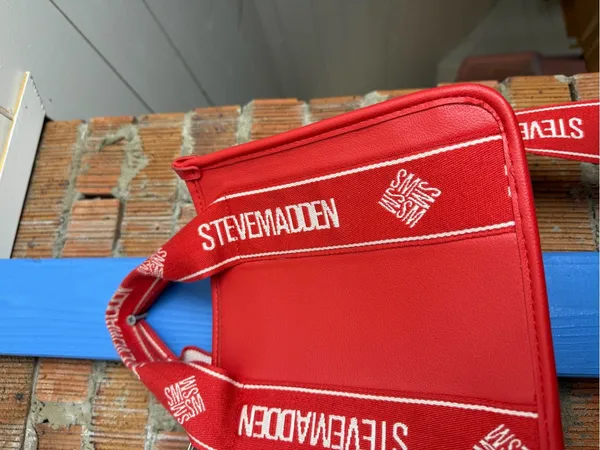 Steve Madden Bwebber Red Logo Strap Crossbody Bag - Image 2
