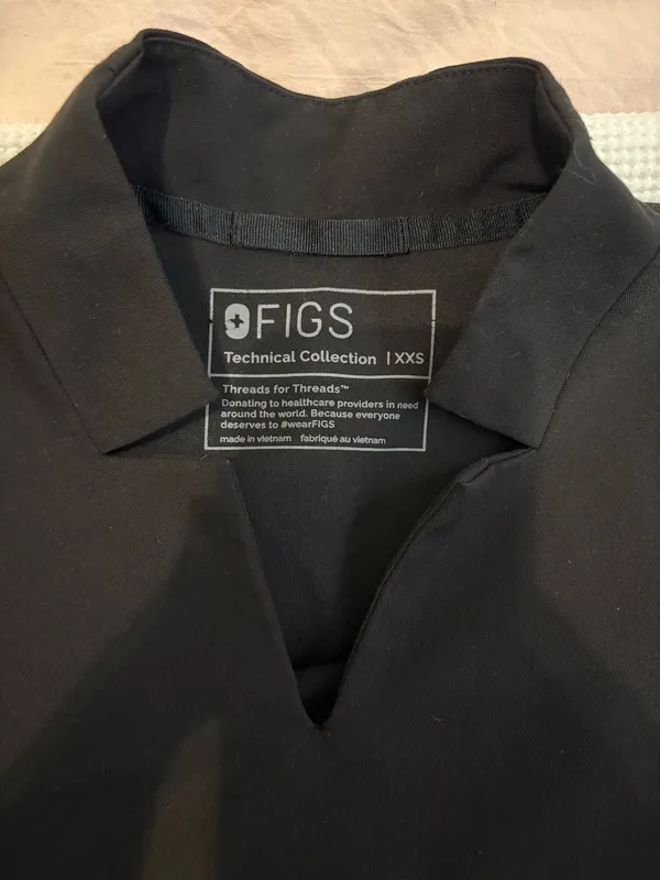 Figs Black Scrubs Set - Image 4