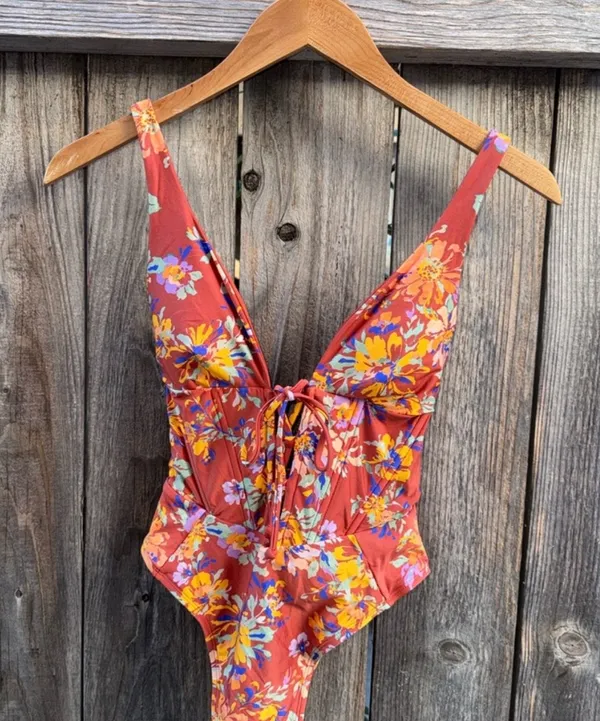 L*SPACE Printed Belle One-Piece Swimsuit Size XS - Image 10
