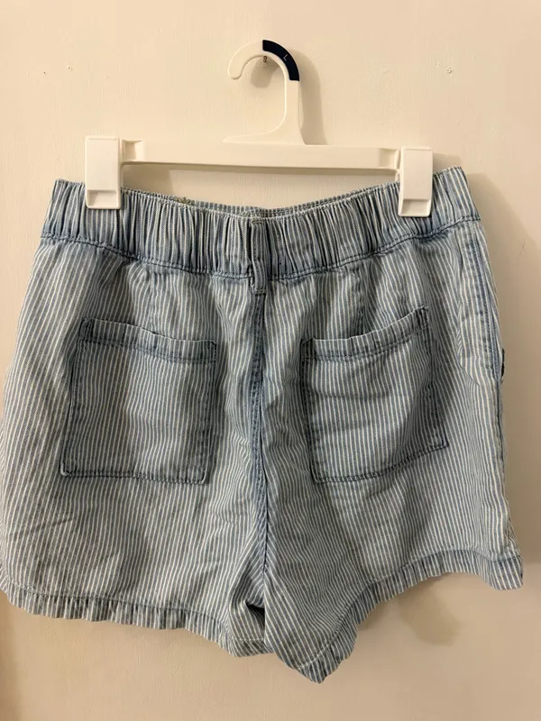 Gap Shorts - Image 2