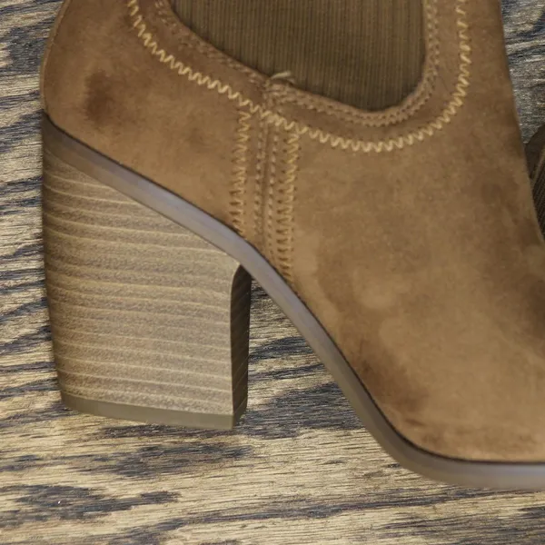 NEW Universal Thread Womens Kinley Ankle Boots 88225814 Cognac Brown 7M - Image 9