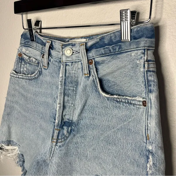 Agolde Light Wash Riley High Waist Cut Off Denim Short in Groove Size 24 - Image 5
