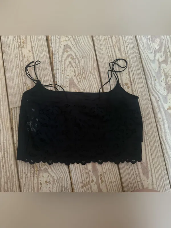 Gilly Hicks Black Lace Bralette size L - Image 2