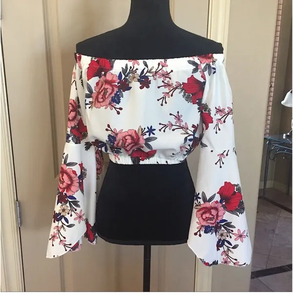 Floral Bell Sleeve Off The Shoulder Crop Top - Image 4