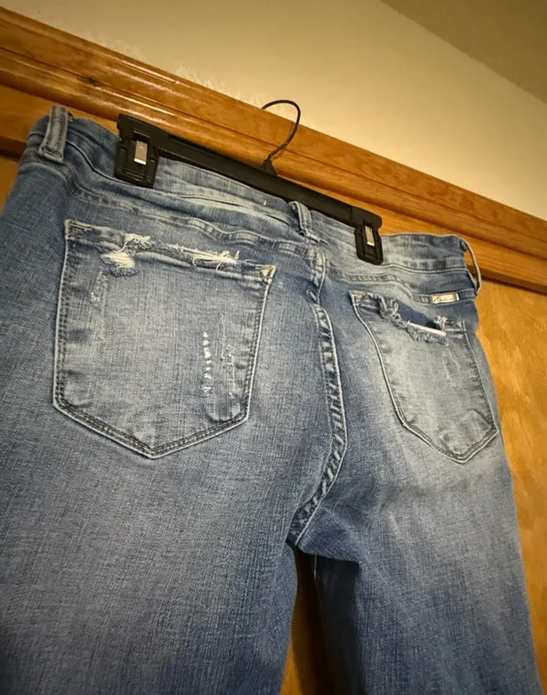 KanCan Mid Rise Distressed Fringe Hem Ankle Skinny Jeans Size 13 30 KC6204M - Image 3