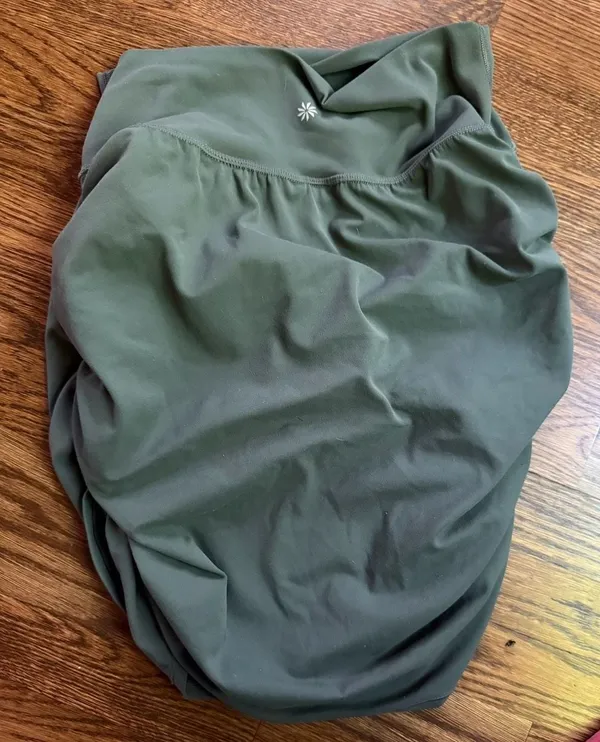 Athleta Transcend Skort in Green, Size Medium - Image 2