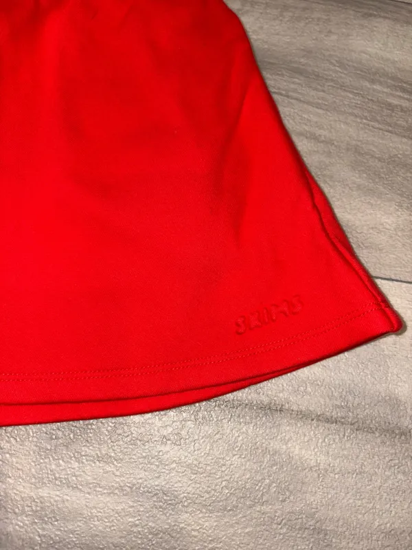 SKIMS cotton fleece micro skirt Color ruby - Image 3
