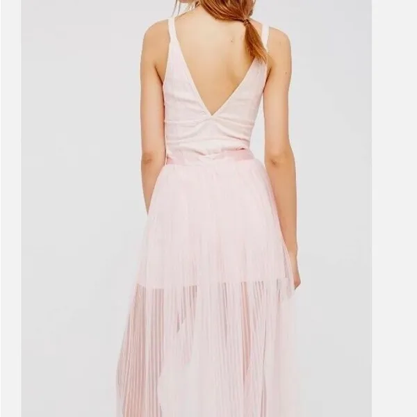 Free people Elegant Pink Sleeveless embroidered bodycon mini Dress - Image 2