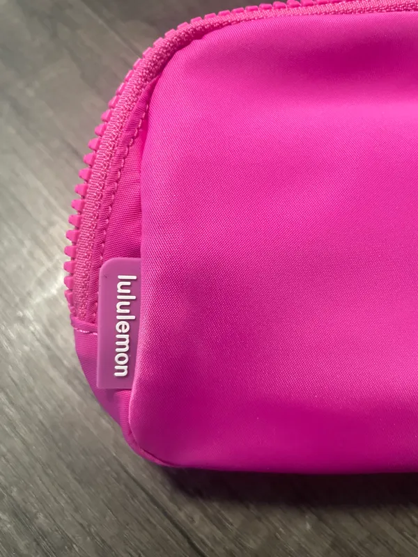 Lululemon Everywhere Belt Bag, Sonic Pink - Image 5