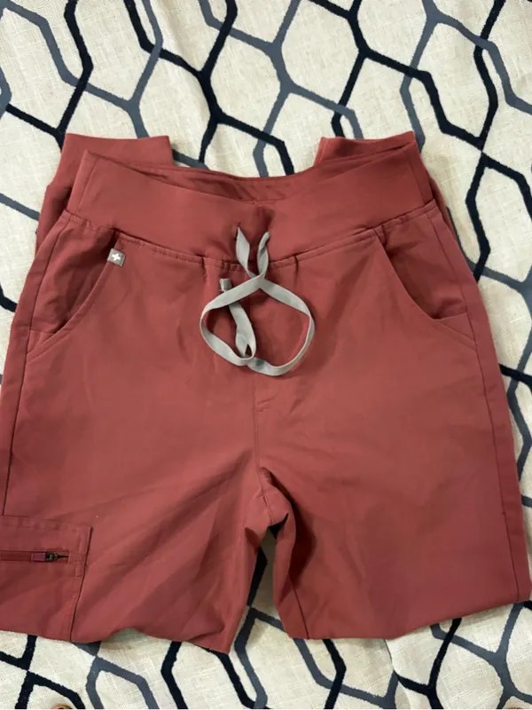 FIGS Zamora Jogger High Rise Scrub Pants - Mauve size small petite - Image 3