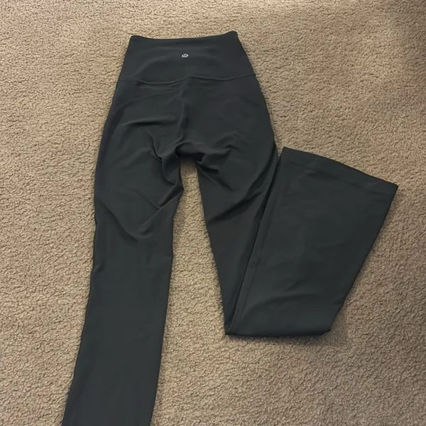 Lululemon Groove Super-High-Rise Flared Pant Nulu - Image 9