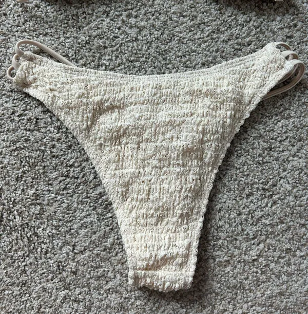 White Bikini Set - Image 6
