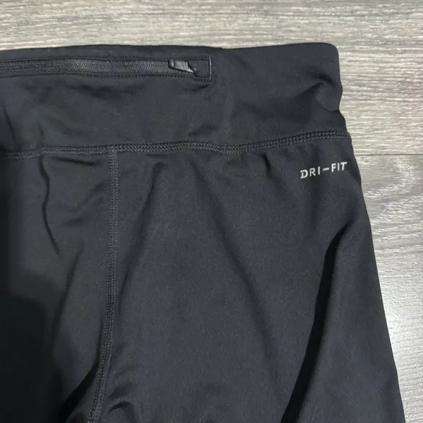Nike Dri Fit‎ Size Medium Cropped Stretchy Leggings Womens Athletic Drawnstring - Image 6