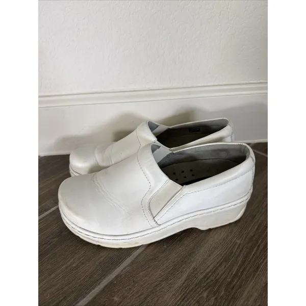 Klogs Womens Naples White Leather 9.5 Clog Nursing Shoes Closed Back Slip On - Image 3
