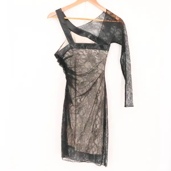 Young by Yoyo Yeung Y2K One Shoulder Lace Dress Womens Size XS Black Asymmetric - Image 4