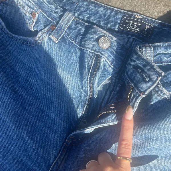 ABERCROMBIE‎ Annie Girlfriend Jeans - Image 3