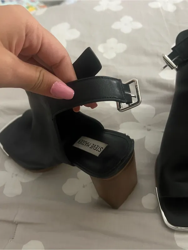 Steve Madden Black Draped Open Square-Toe Block Heel Sandals with Silver Trim - Image 2