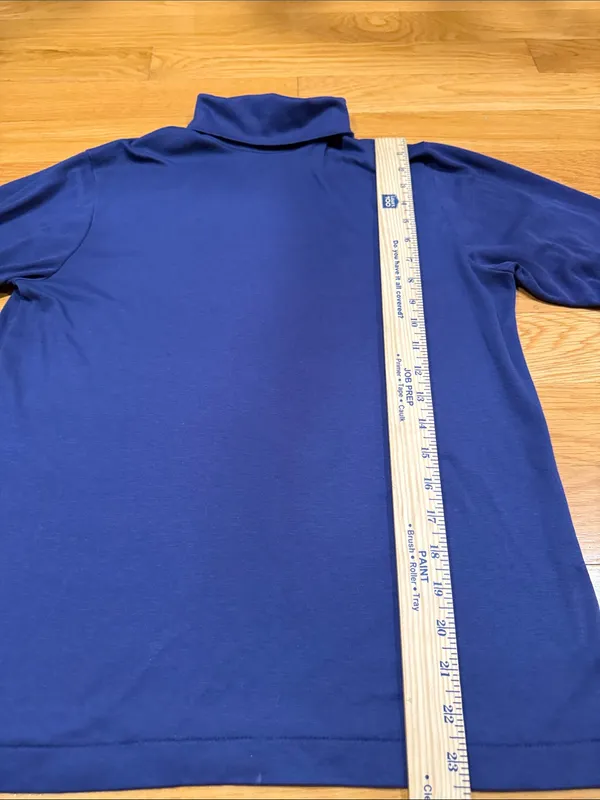 L.L.Bean blue turtleneck size medium. - Image 5