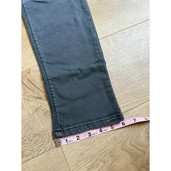 NWT Womens American Eagle Mom jeans high rise stretch gray distressed size 4/27 - Image 5