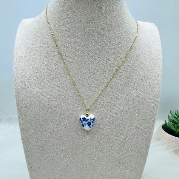 The Porcelain Heart Bundle Blue - Image 4