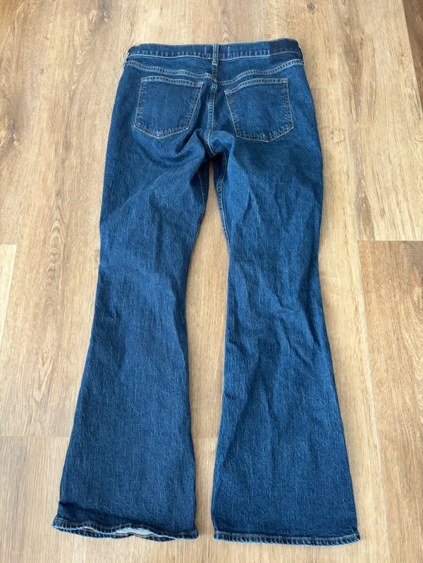 Abercrombie and Fitch mid rise bootcut jeans dark wash Size 31 Regular - Image 6