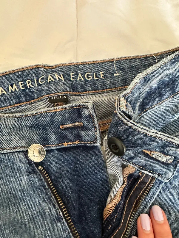 American Eagle Mom Jeans - Image 5